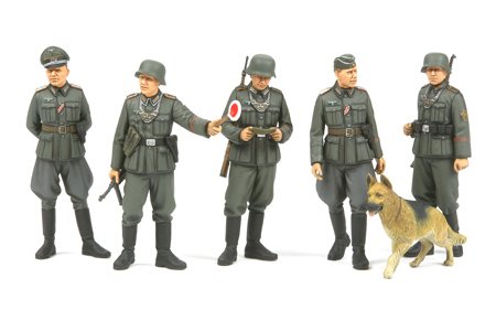 Tamiya 35320 - 1/35 Scale German Field Military Police - WWII