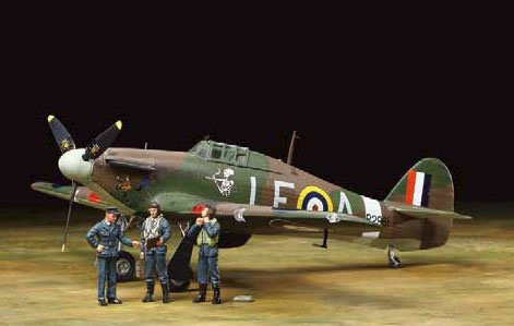 TAMIYA MAQUETTE AVION 37011 HAWKER HURRICANE MK.I AVEC 3 FIGURINES 1/48