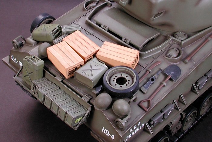 Tamiya 56014 - 1/16 Scale RC M4 Sherman 105mm Howitzer Battle Kit