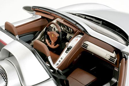 Tamiya 23206 1/12 Porsche Carrera GT Semi-Assembled Display Kit