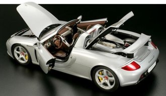 Tamiya 23206 1/12 Porsche Carrera GT Semi-Assembled Display Kit