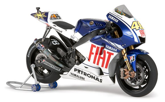 Tamiya 14117 - 1/12 Yamaha YZR-M1 09 Fiat Yamaha Team