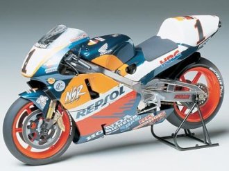 Tamiya 14071 1/12 Scale Repsol Honda NSR500 1998 Motorcycle Kit